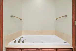 2424 Prairie Ridge Pl, Champaign, IL 61822 - Photo 20