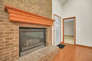 2424 Prairie Ridge Pl, Champaign, IL 61822 - Photo 8