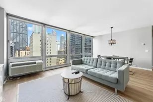 880 N Lake Shore Dr, Chicago, IL 60611 - Photo 2