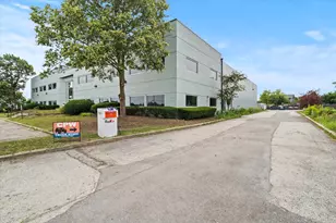 7601 191st St, Tinley Park, IL 60487 - Photo 1