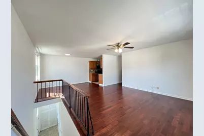 358 E Farmingdale Circle, Vernon Hills, IL 60061 - Photo 6