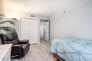 7091 W Touhy Ave, Niles, IL 60714 - Photo 18