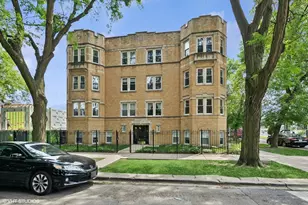 4103 N Lawndale Ave, Chicago, IL 60618 - Photo 2