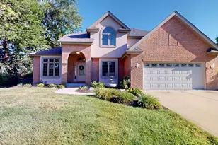 1305 Campbell St, Joliet, IL 60435 - Photo 2