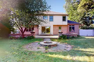 1305 Campbell St, Joliet, IL 60435 - Photo 54