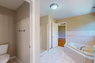 1305 Campbell St, Joliet, IL 60435 - Photo 34