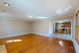 1305 Campbell St, Joliet, IL 60435 - Photo 22