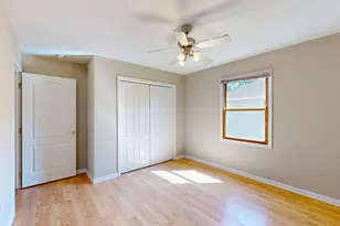 1305 Campbell St, Joliet, IL 60435 - Photo 40