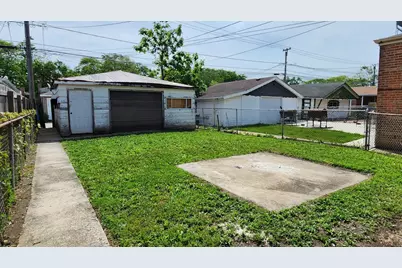 9131 S Parnell Avenue, Chicago, IL 60620 - Photo 14