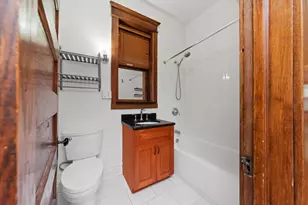 3744 N Fremont St, Chicago, IL 60613 - Photo 12