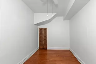 3744 N Fremont St, Chicago, IL 60613 - Photo 10