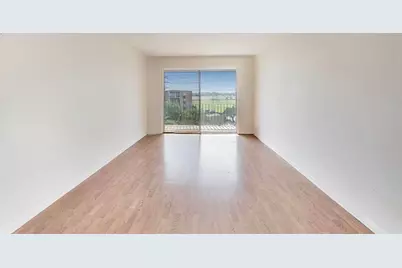 701 W Huntington Commons Road #418, Mount Prospect, IL 60056 - Photo 4