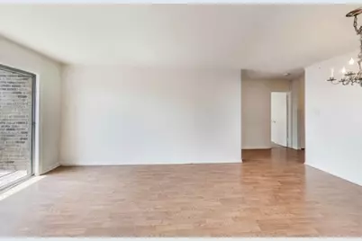 701 W Huntington Commons Road #418, Mount Prospect, IL 60056 - Photo 6