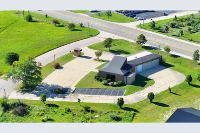 1400 N Galena Avenue, Dixon, IL 61021 - Photo 32