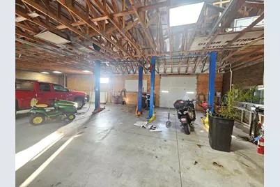 1400 N Galena Avenue, Dixon, IL 61021 - Photo 4