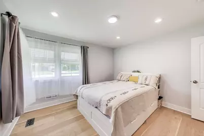 1394 Carol Lane, Des Plaines, IL 60018 - Photo 16