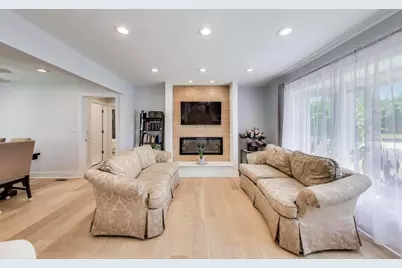 1394 Carol Lane, Des Plaines, IL 60018 - Photo 4