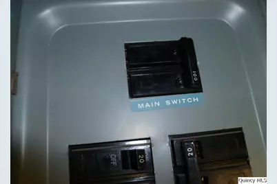 105 W 3rd Avenue, La Harpe, IL 61450 - Photo 36