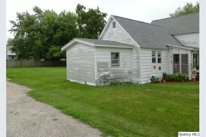 105 W 3rd Avenue, La Harpe, IL 61450 - Photo 28