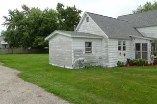 105 W 3rd Ave, La Harpe, IL 61450 - Photo 28