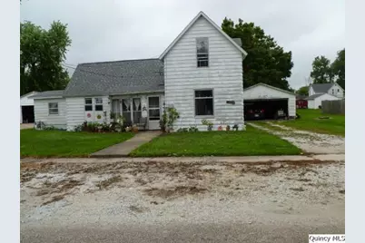 105 W 3rd Avenue, La Harpe, IL 61450 - Photo 2