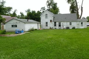 105 W 3rd Ave, La Harpe, IL 61450 - Photo 32