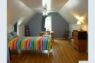 105 W 3rd Avenue, La Harpe, IL 61450 - Photo 26