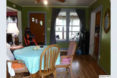 105 W 3rd Avenue, La Harpe, IL 61450 - Photo 8