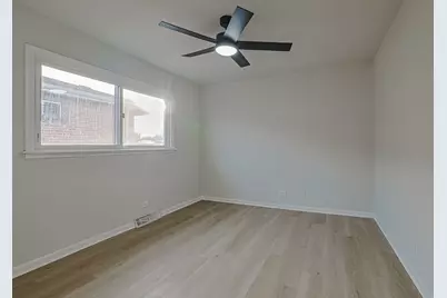 371 Bensley Avenue, Calumet City, IL 60409 - Photo 16