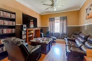 648 W 60th St, Chicago, IL 60621 - Photo 4