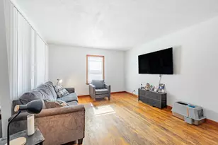 2910 E 138th Pl, Burnham, IL 60633 - Photo 10