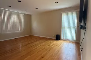 1062 Dearborn Ln, Vernon Hills, IL 60061 - Photo 6