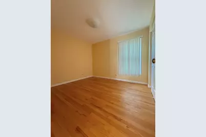 1062 Dearborn Lane, Vernon Hills, IL 60061 - Photo 16