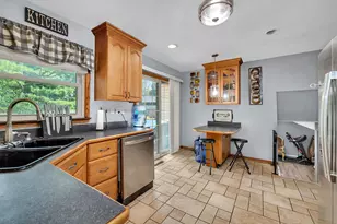 20W260 Meadow Ln, Lemont, IL 60439 - Photo 10