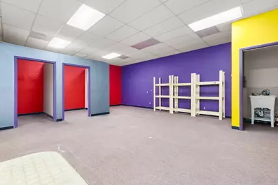 3929 Broadway, Rockford, IL 61108 - Photo 6