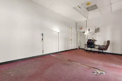 3929 Broadway, Rockford, IL 61108 - Photo 10