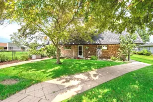 1423 N River Rd, McHenry, IL 60051 - Photo 42