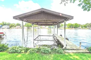 1423 N River Rd, McHenry, IL 60051 - Photo 2