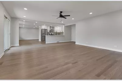 301 Lance Drive, Des Plaines, IL 60016 - Photo 12