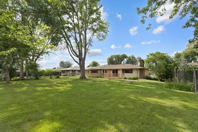 301 Lance Drive, Des Plaines, IL 60016 - Photo 24