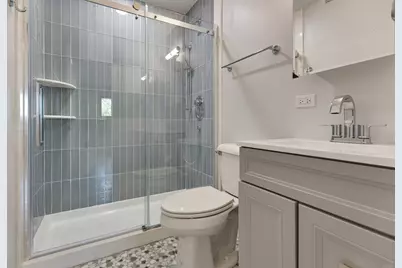 301 Lance Drive, Des Plaines, IL 60016 - Photo 4