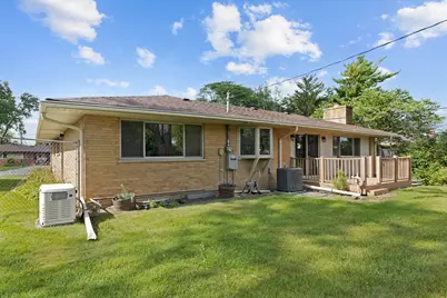 301 Lance Drive, Des Plaines, IL 60016 - Photo 22