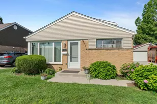 8054 S Kolmar Ave, Chicago, IL 60652 - Photo 2