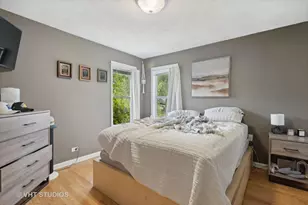 1750 W Thomas St, Arlington Heights, IL 60004 - Photo 12