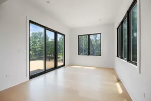 11901 Heritage Dr, Burr Ridge, IL 60527 - Photo 22