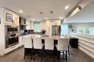 1105 Wilmington Ln, Hoffman Estates, IL 60169 - Photo 4