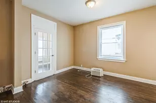 7846 S Bennett Ave, Chicago, IL 60649 - Photo 12