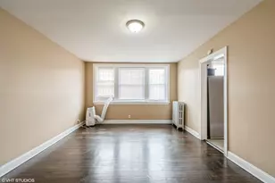 7846 S Bennett Ave, Chicago, IL 60649 - Photo 8