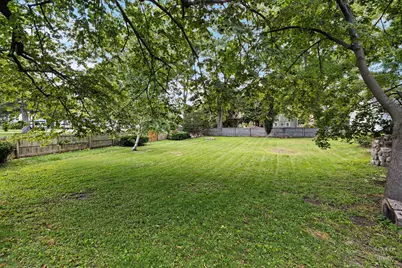 84 N Walkup Avenue, Crystal Lake, IL 60014 - Photo 30