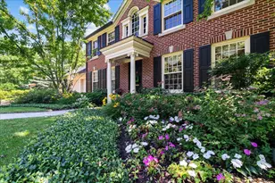 1300 Hackberry Ln, Winnetka, IL 60093 - Photo 2